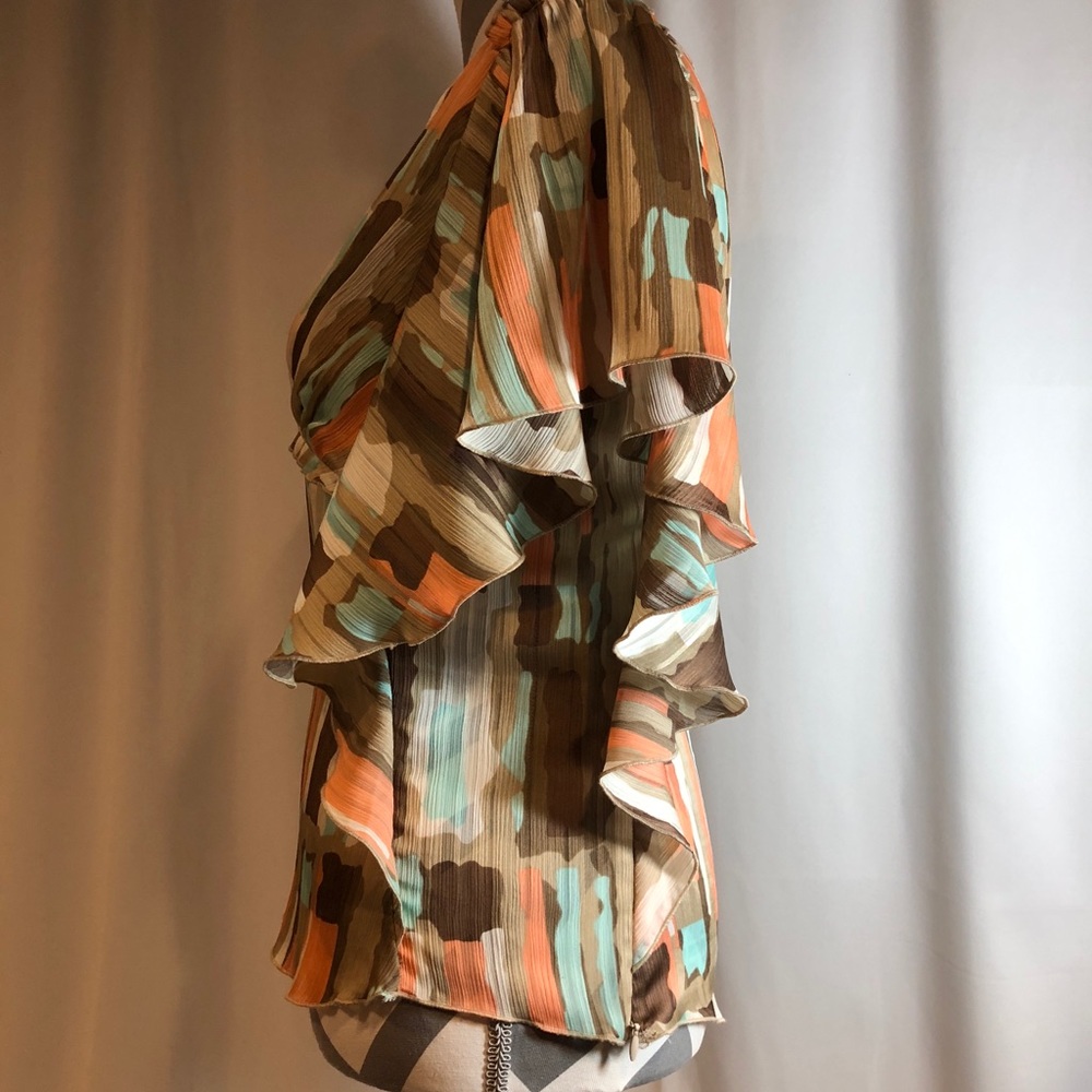 Like New Bcbgeneration Flutter Sleeve Top Size 8 - image 2